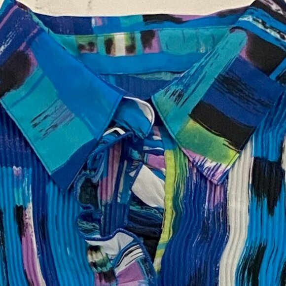 No Tag - Geometric/Funky Pattern, Lightweight, Collared, Ruffle, Blue - Size M - Picture 4 of 6